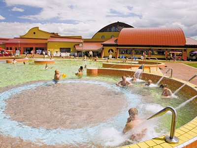 Celldömölk, Jufa Vulkan Thermen-Resort s vulkanickými termál